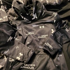 Under Armour boys LG hoodie. Black with white